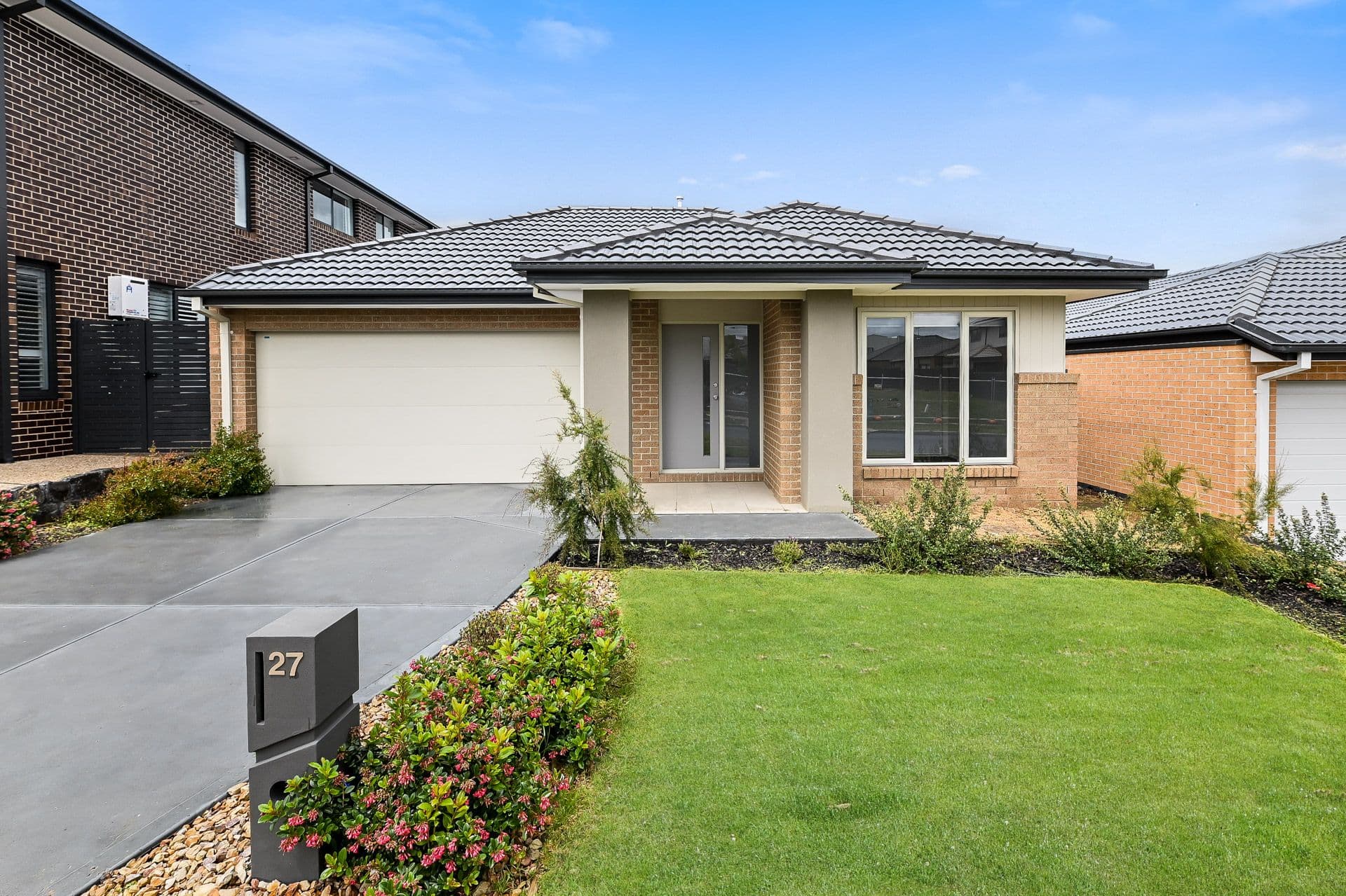 27 Excalibur Street, Berwick VIC 3806, Berwick - Image 1