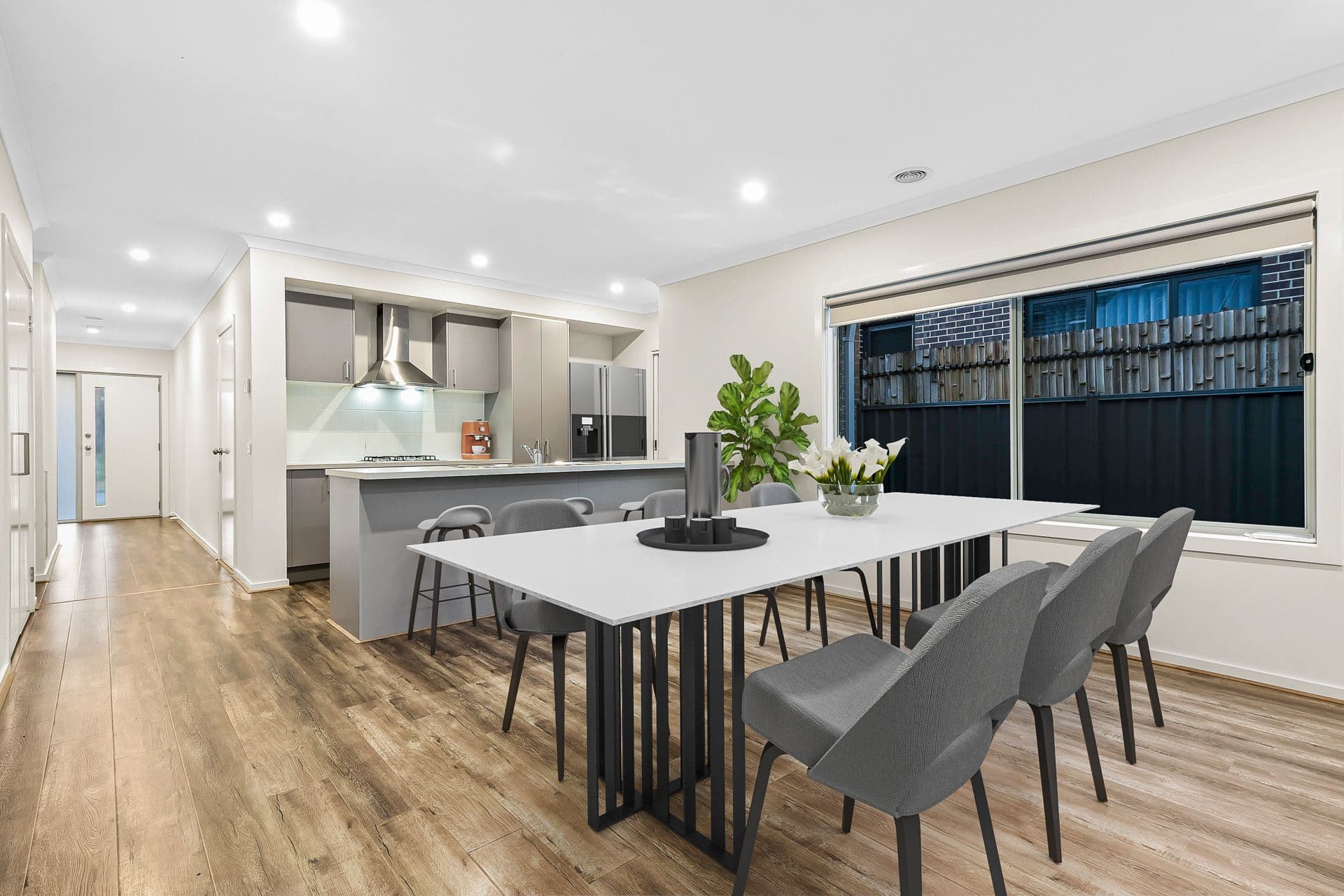 27 Excalibur Street, Berwick VIC 3806, Berwick - Thumbnail 3