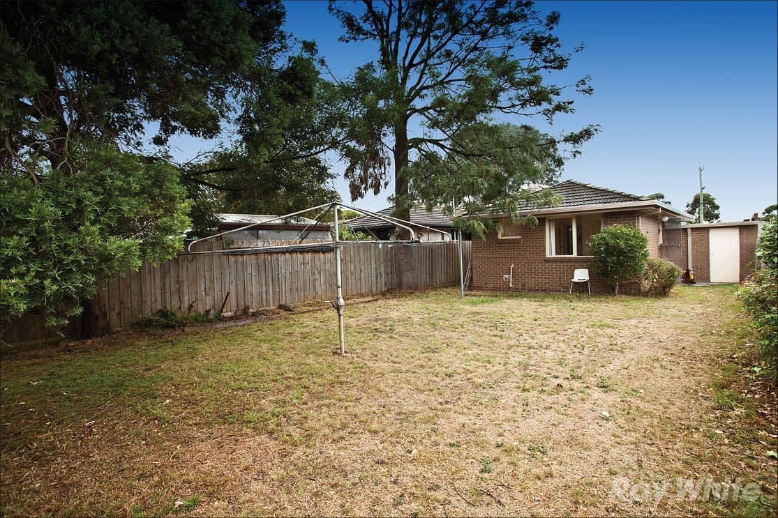 9 Chivers Avenue, Glen Waverley VIC 3150, Glen Waverley - Thumbnail 4