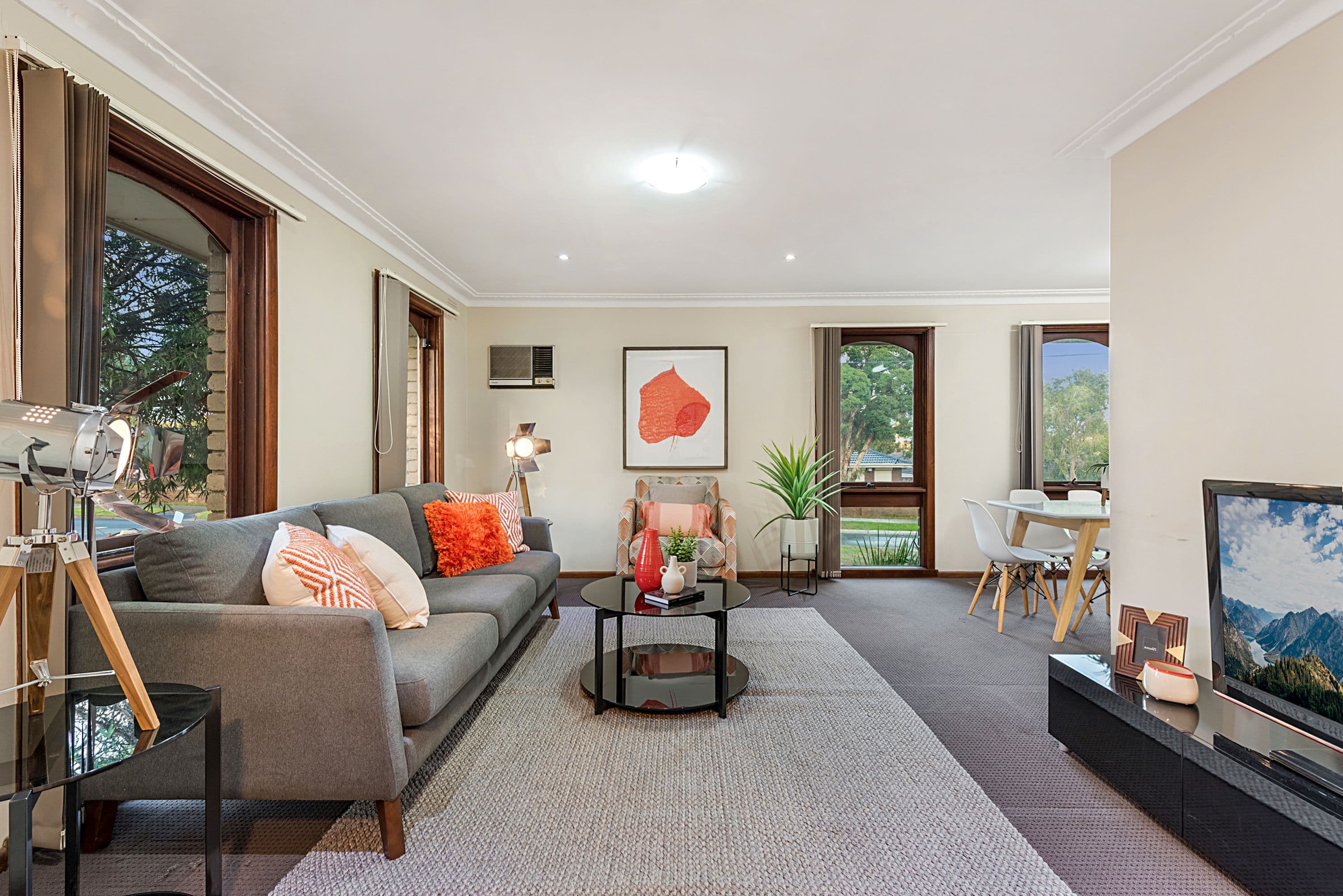 32 Vinen Road, Scoresby VIC 3179, Scoresby - Thumbnail 2