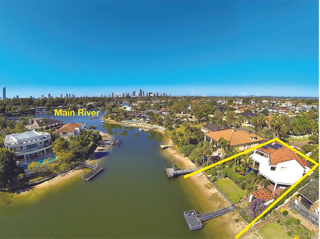 8 Freyburg Street, Sorrento QLD 4217, Sorrento - Thumbnail 2