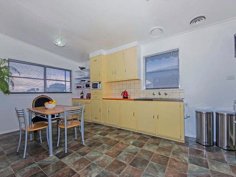31 Richmond Crescent, Werribee VIC 3030, Werribee - Thumbnail 5