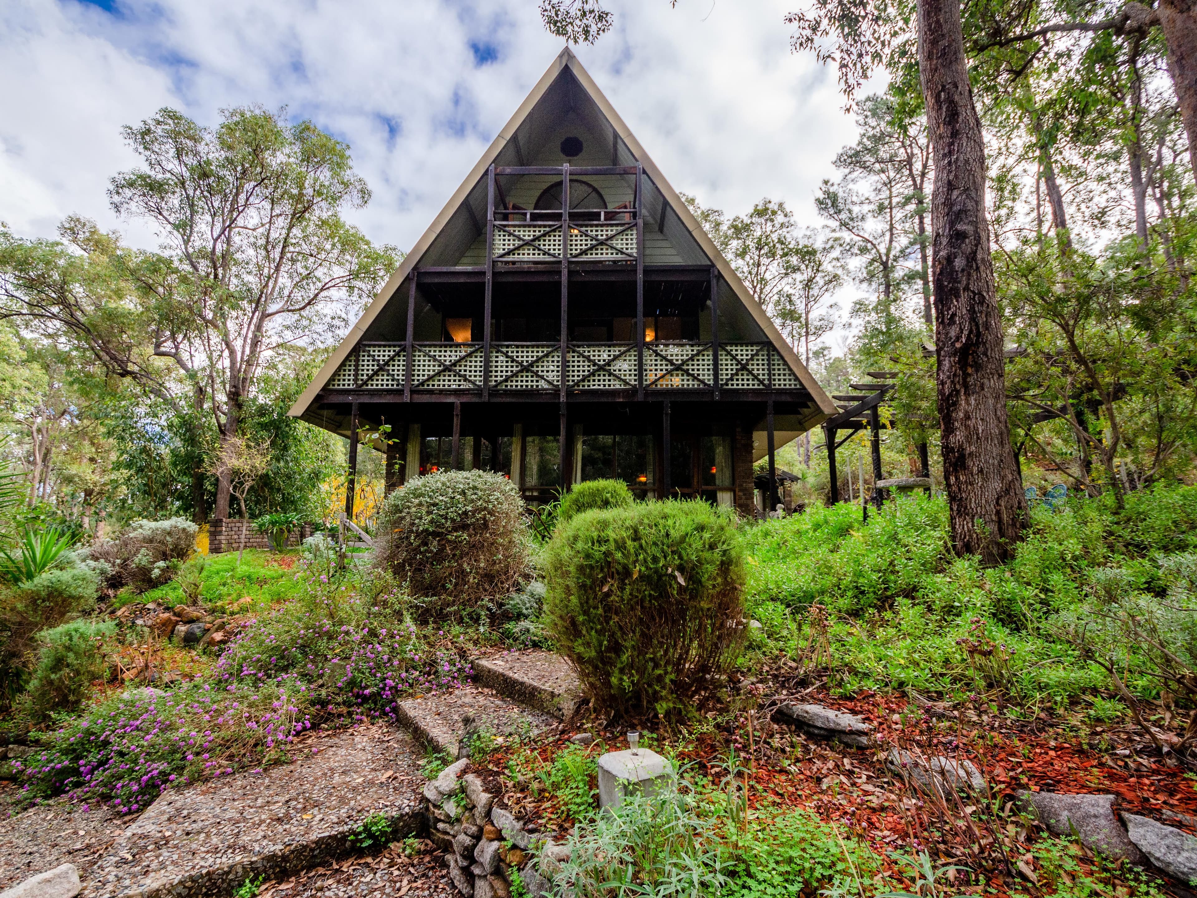 450 Mundaring Weir Road, Mundaring WA 6073, Mundaring - Thumbnail 2