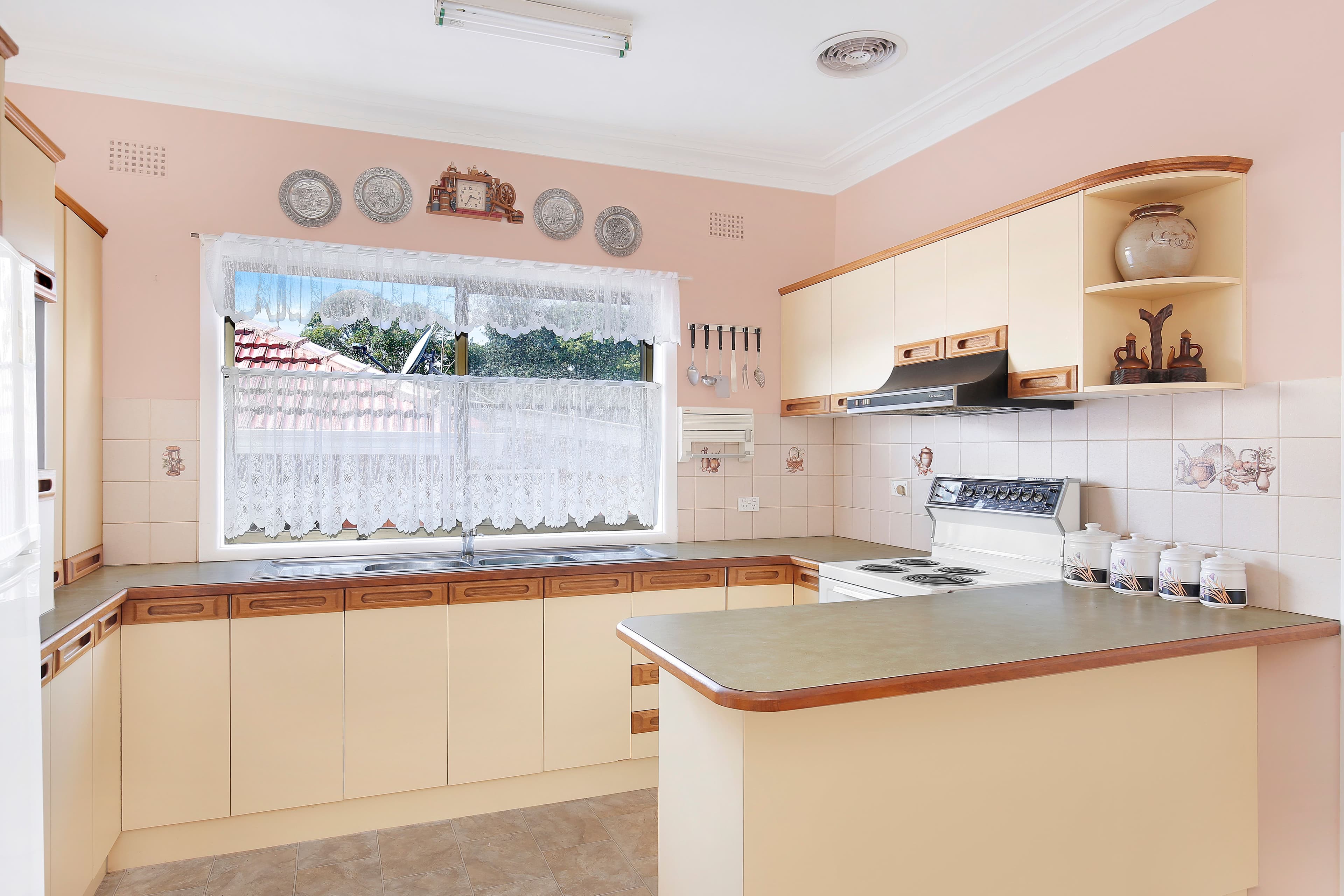15 Edmund Avenue, Figtree - Thumbnail 2