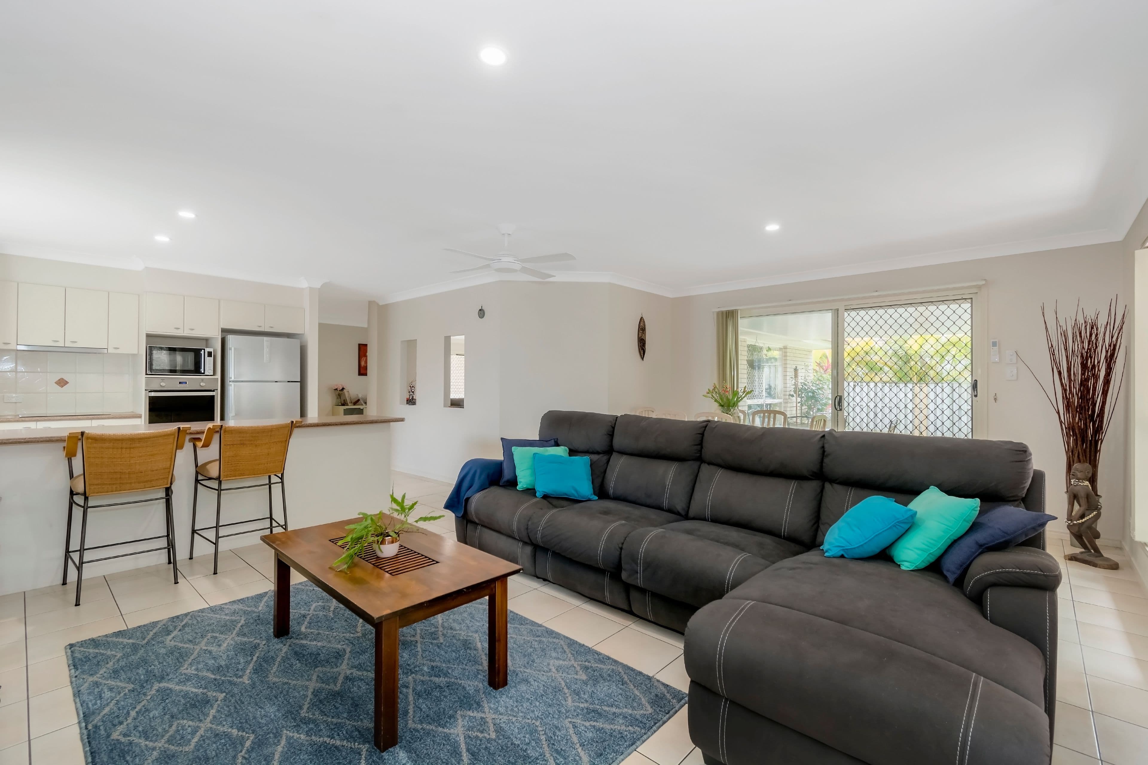 16 Catchlove Street, Maudsland QLD 4210, Maudsland - Thumbnail 6