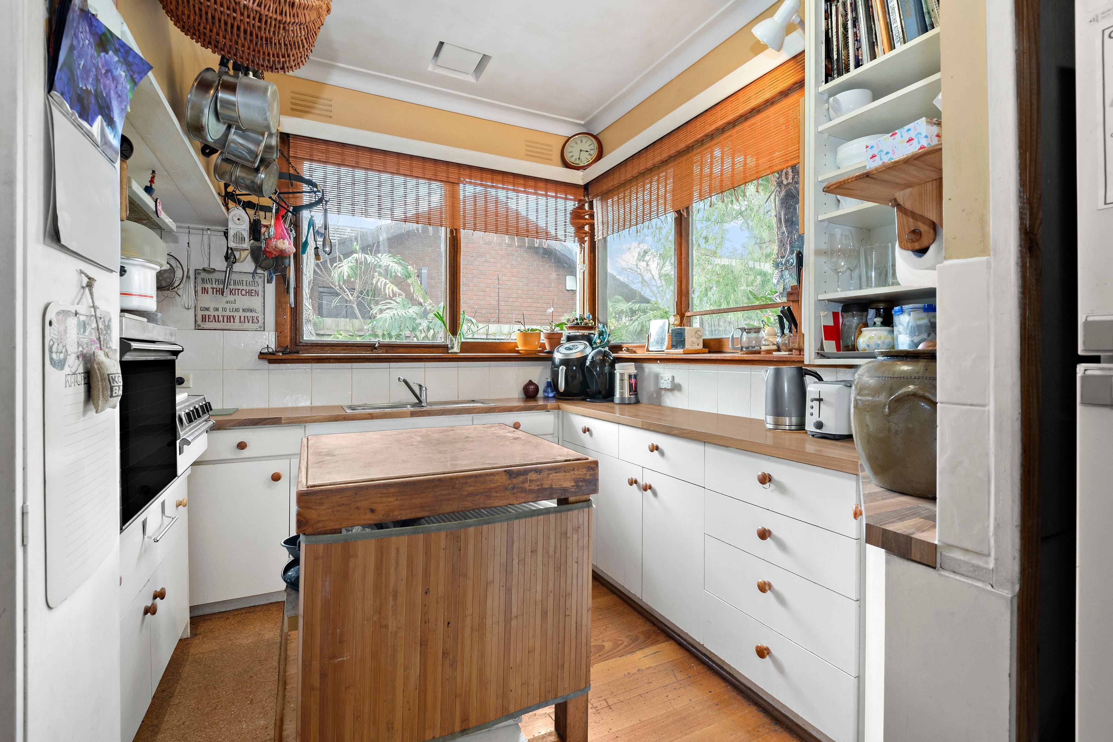6 Amberley Crescent, Frankston South VIC 3199, Frankston South - Thumbnail 4