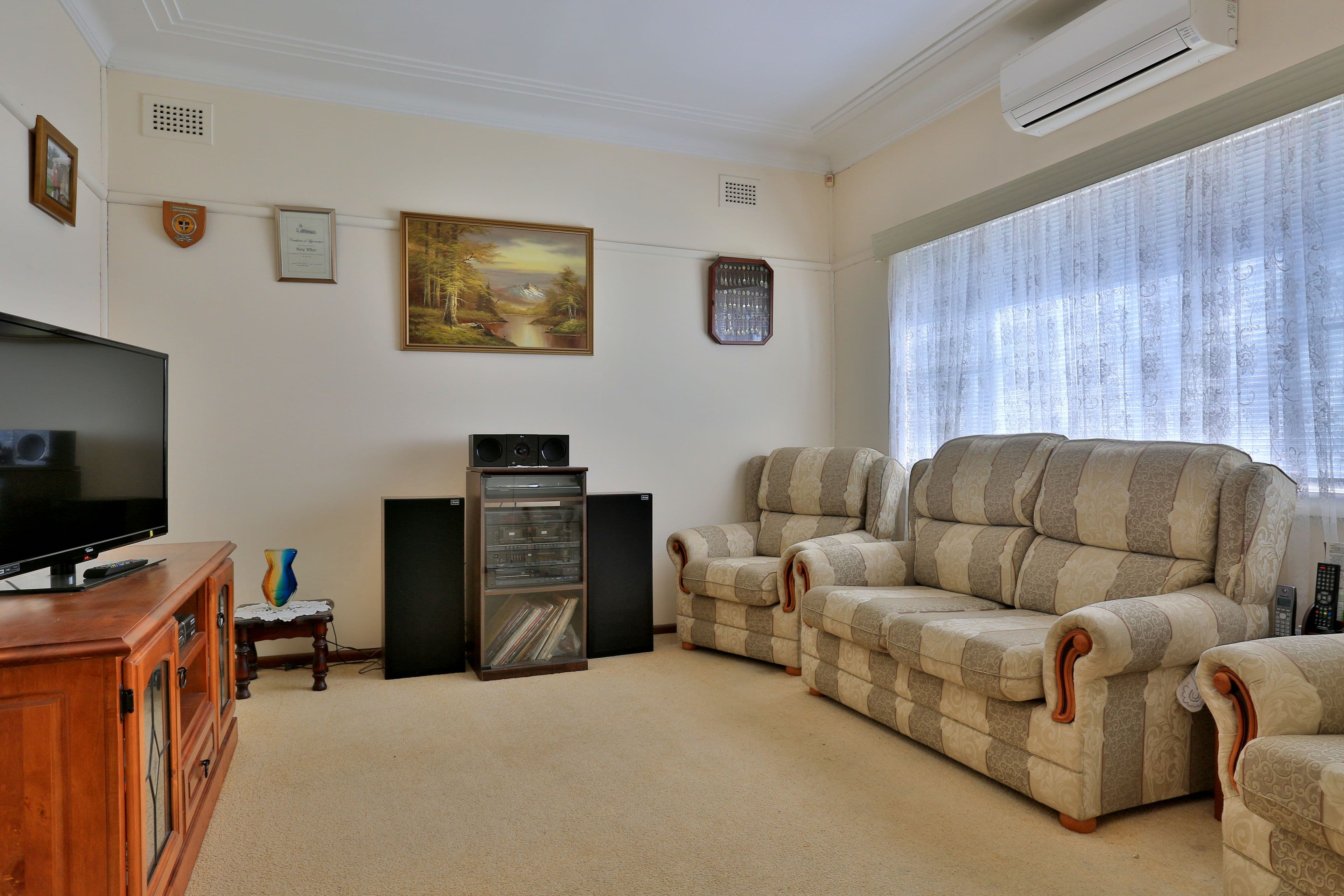 99 Oxford Avenue, Bankstown - Thumbnail 4