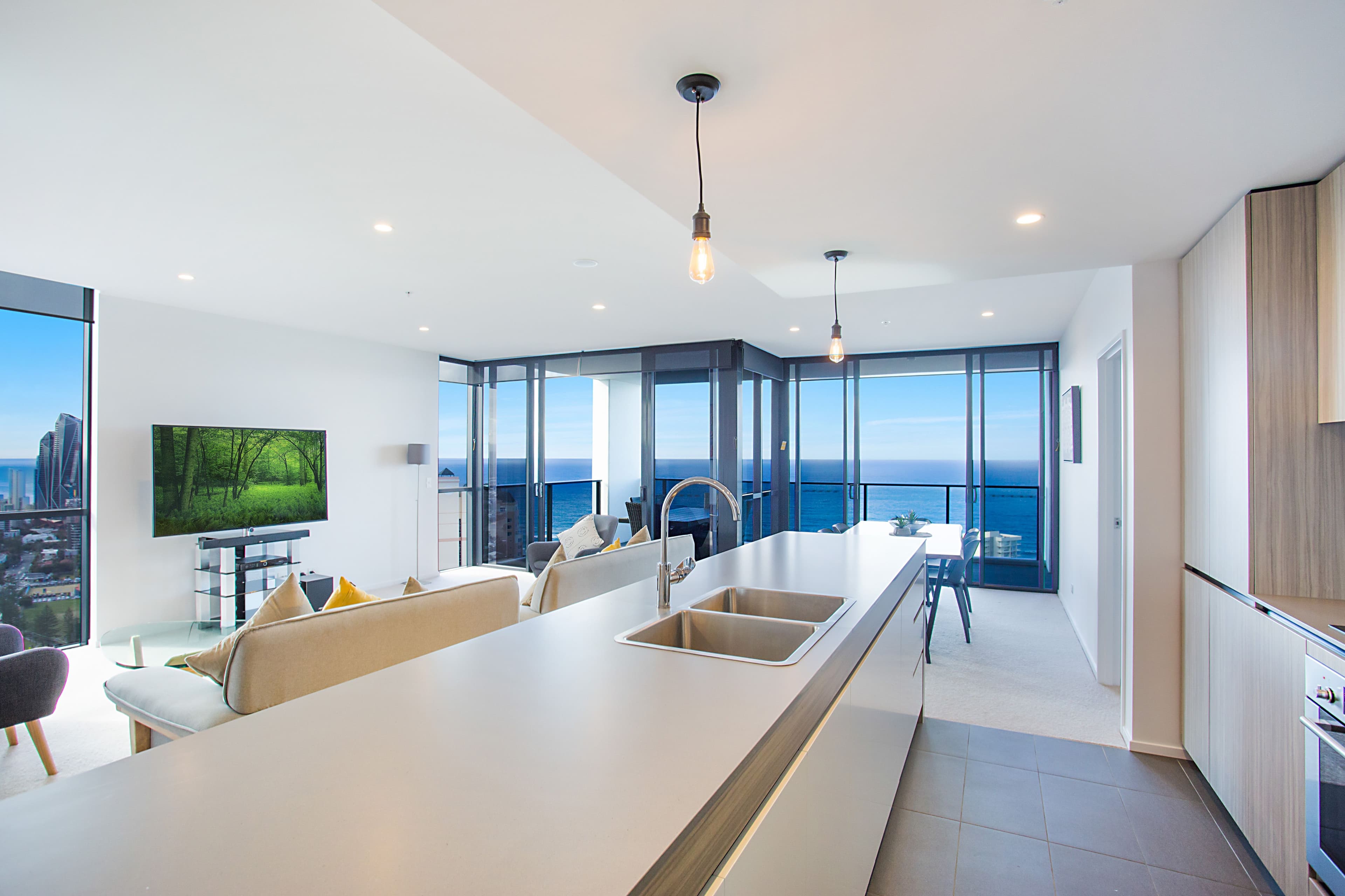 191 'Qube' 31 Queensland Avenue, Broadbeach QLD 4218, Broadbeach - Thumbnail 2