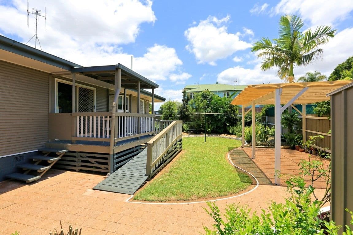 109A Walker Street, BUNDABERG WEST QLD 4670, Bundaberg West - Thumbnail 2