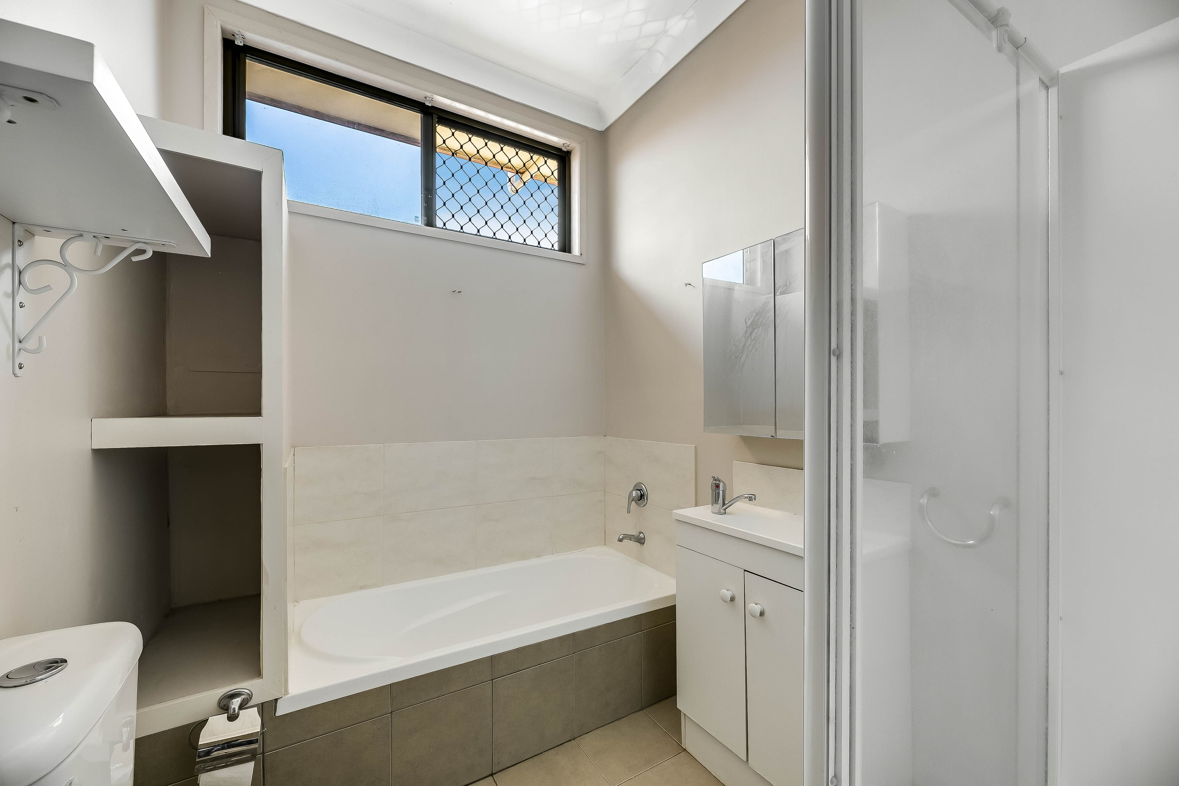 24 Ellis Street, Wilsonton QLD 4350, Wilsonton - Thumbnail 4