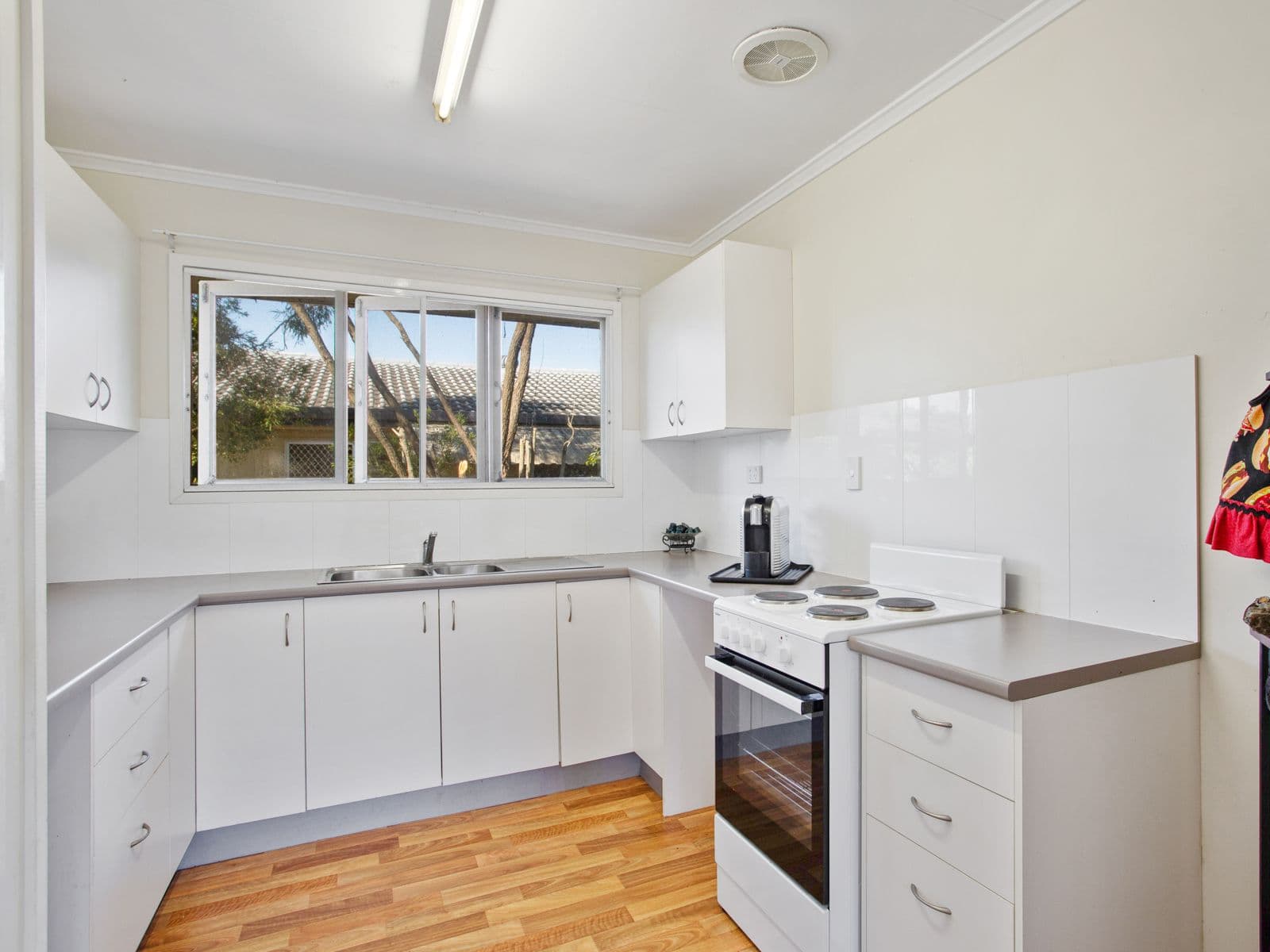 44 Bringelly Street, Arana Hills QLD 4054, Arana Hills - Thumbnail 7