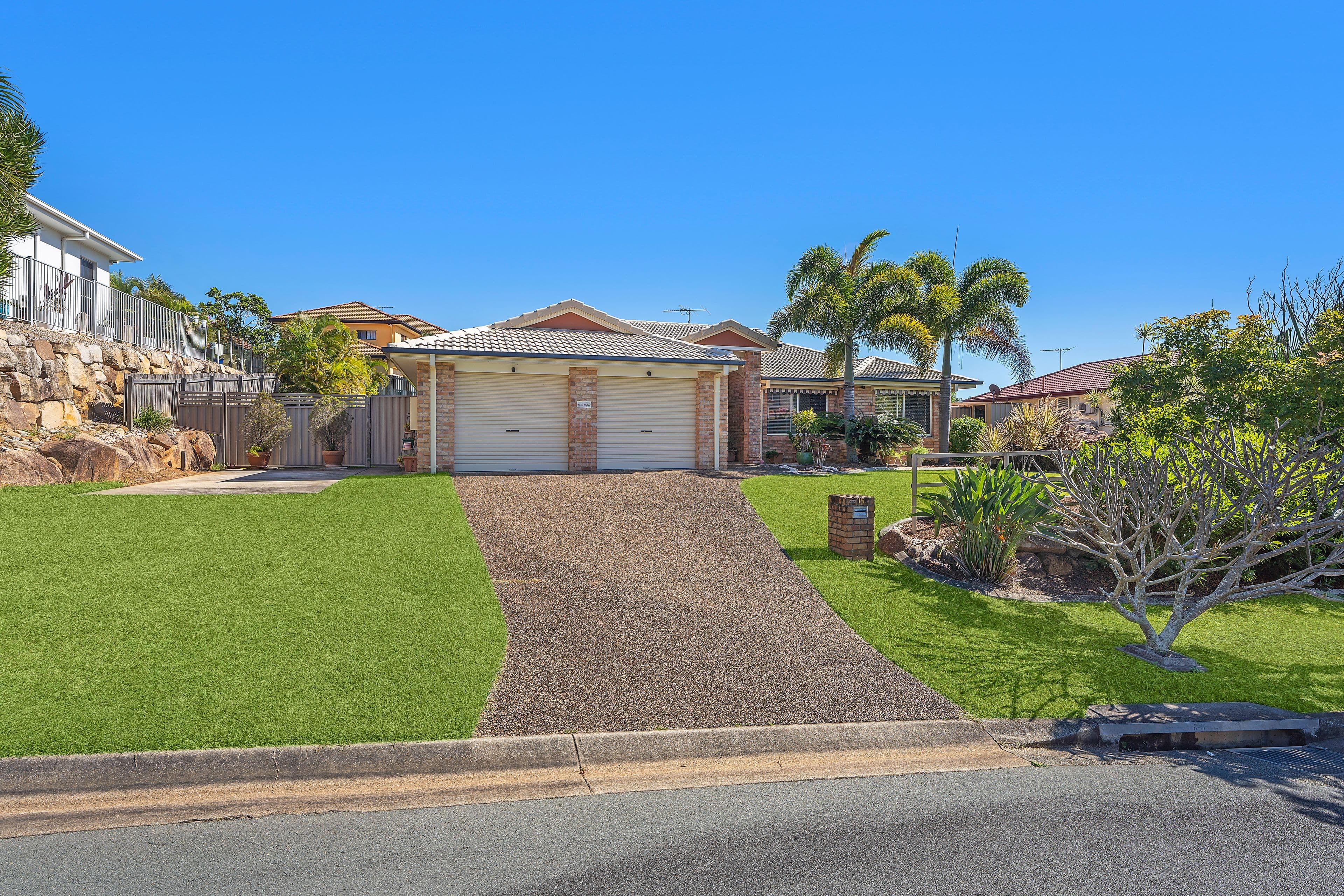 15 Allamanda Place, Chermside West QLD 4032, Chermside West - Thumbnail 2