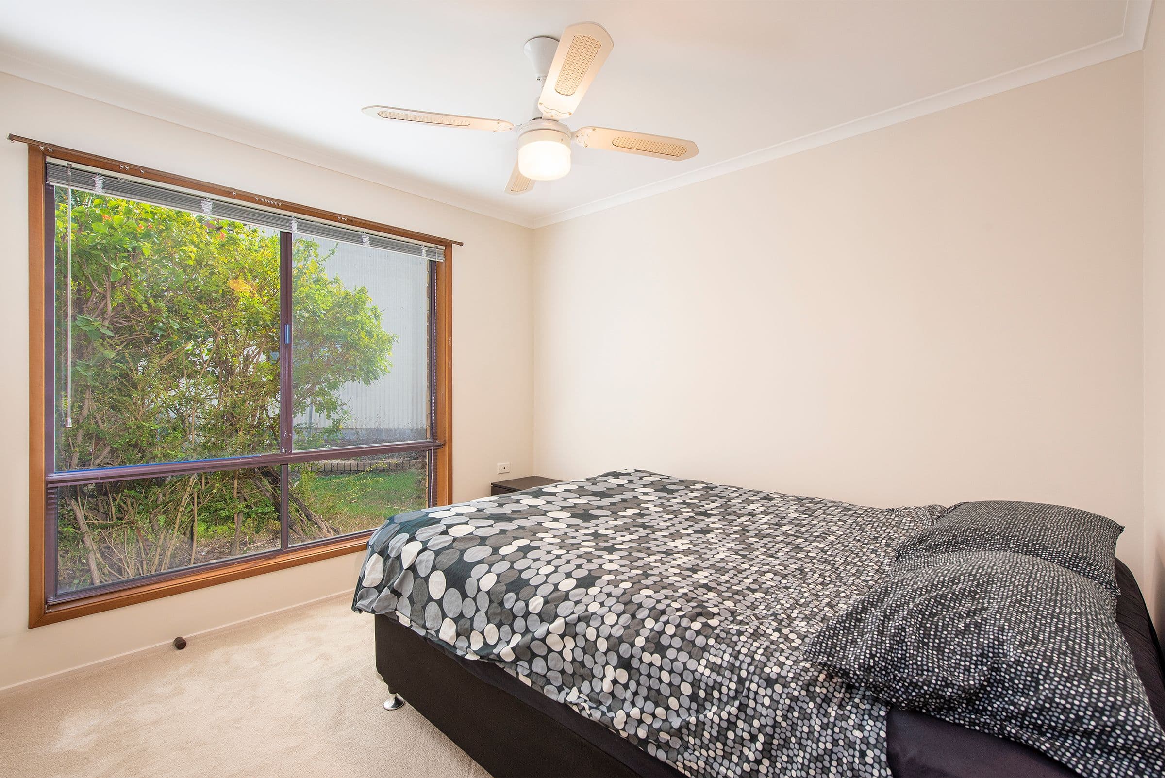 27 Linning Street, Mount Warren Park QLD 4207, Mount Warren Park - Thumbnail 4