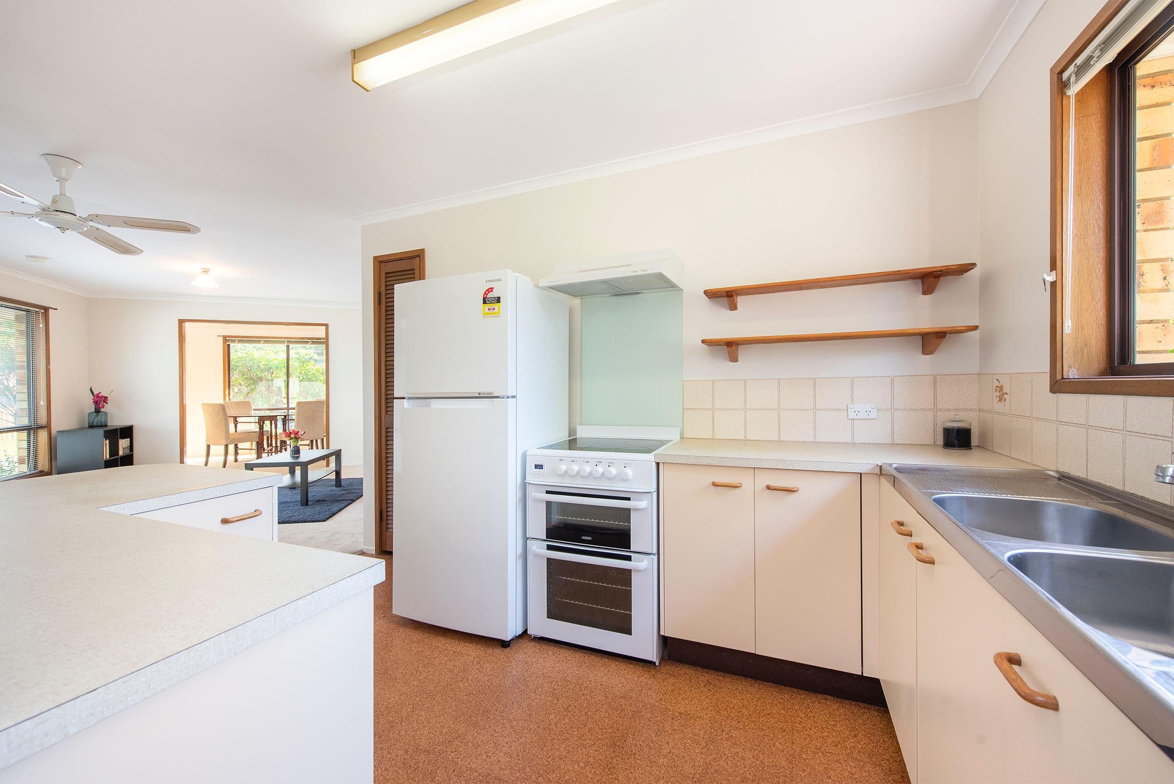 27 Linning Street, Mount Warren Park QLD 4207, Mount Warren Park - Thumbnail 7