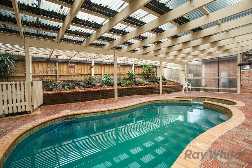1 Edsall Close, Rowville VIC 3178, Rowville - Thumbnail 2