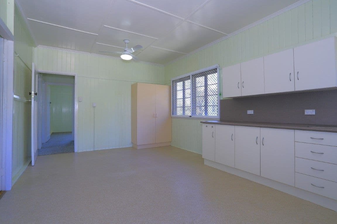14 Cowap Street, PARK AVENUE QLD 4701, Park Avenue - Thumbnail 3