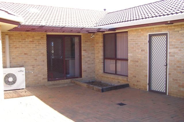 12 Sheldon Crescent, ORANGE NSW 2800, Orange - Thumbnail 4