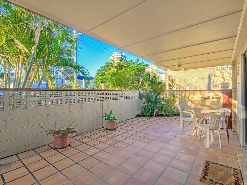 50 Monaco Street, BROADBEACH WATERS QLD 4218, Broadbeach Waters - Thumbnail 2