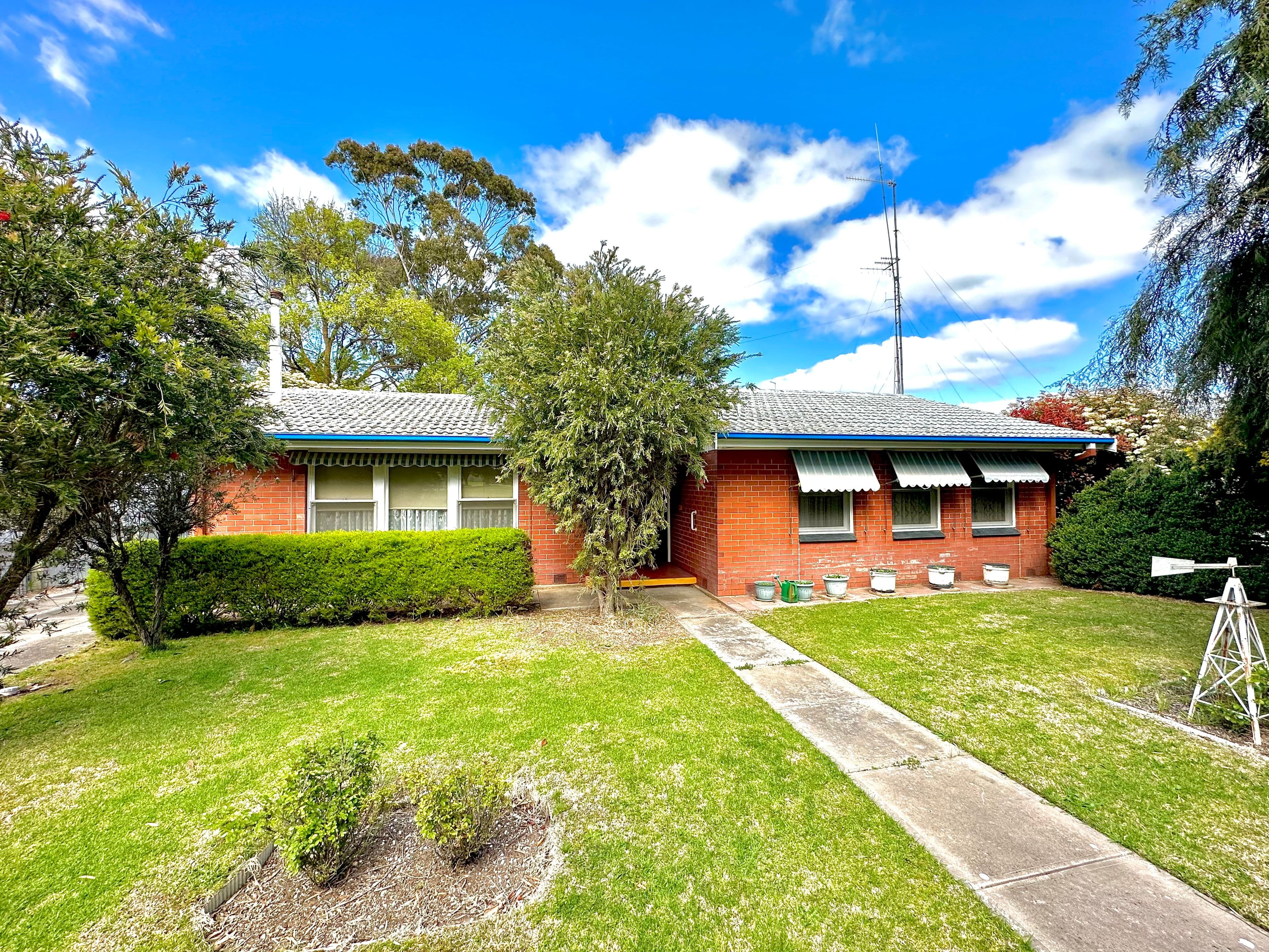 38 Victoria Parade, Bordertown SA 5268, Bordertown - Image 1