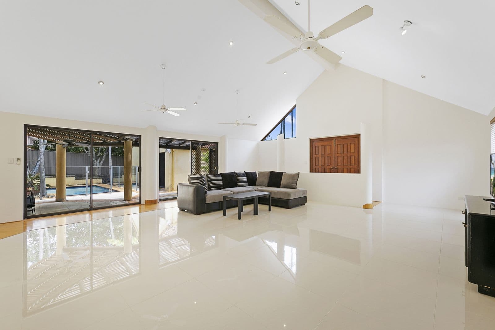9 Jack Nicklaus Way, Parkwood QLD 4214, Parkwood - Thumbnail 3