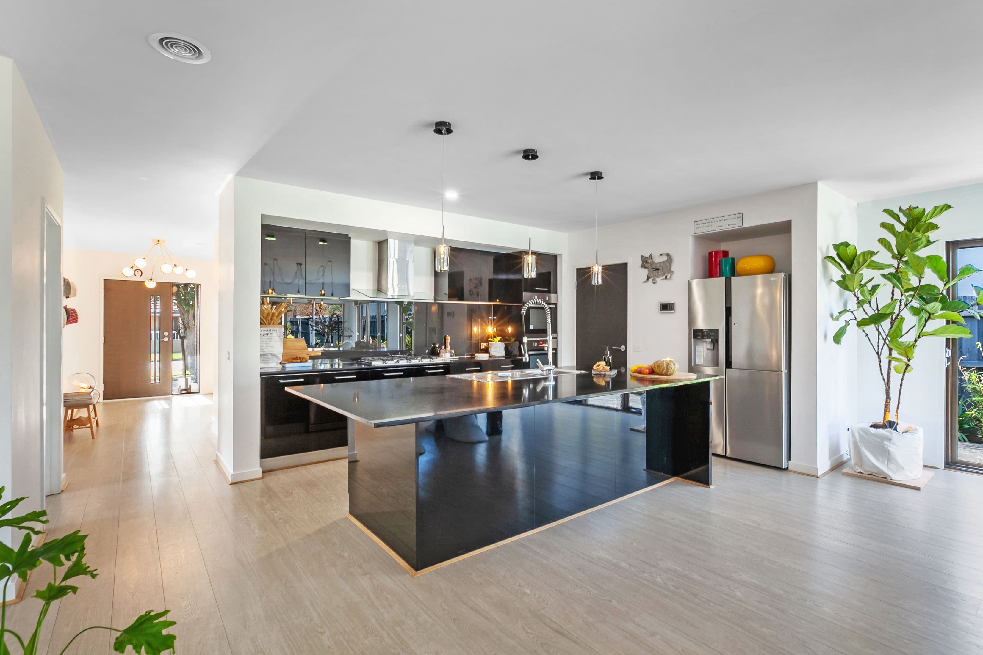 13 Merrilands Road, Reservoir VIC 3073, Reservoir - Thumbnail 6