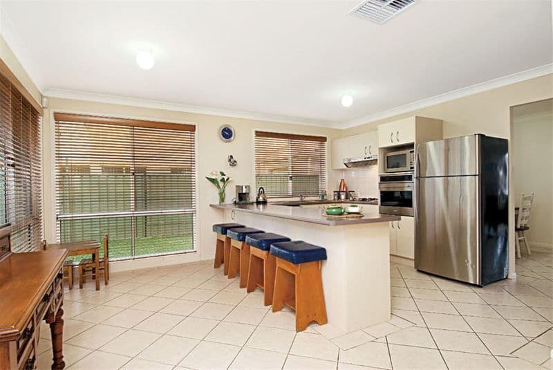 9 Clifford Street, Glen Waverley, VIC, 3150, Glen Waverley - Thumbnail 3