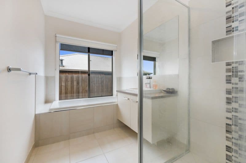 7 Willowbrae Way, Bannockburn VIC 3331, Bannockburn - Thumbnail 8