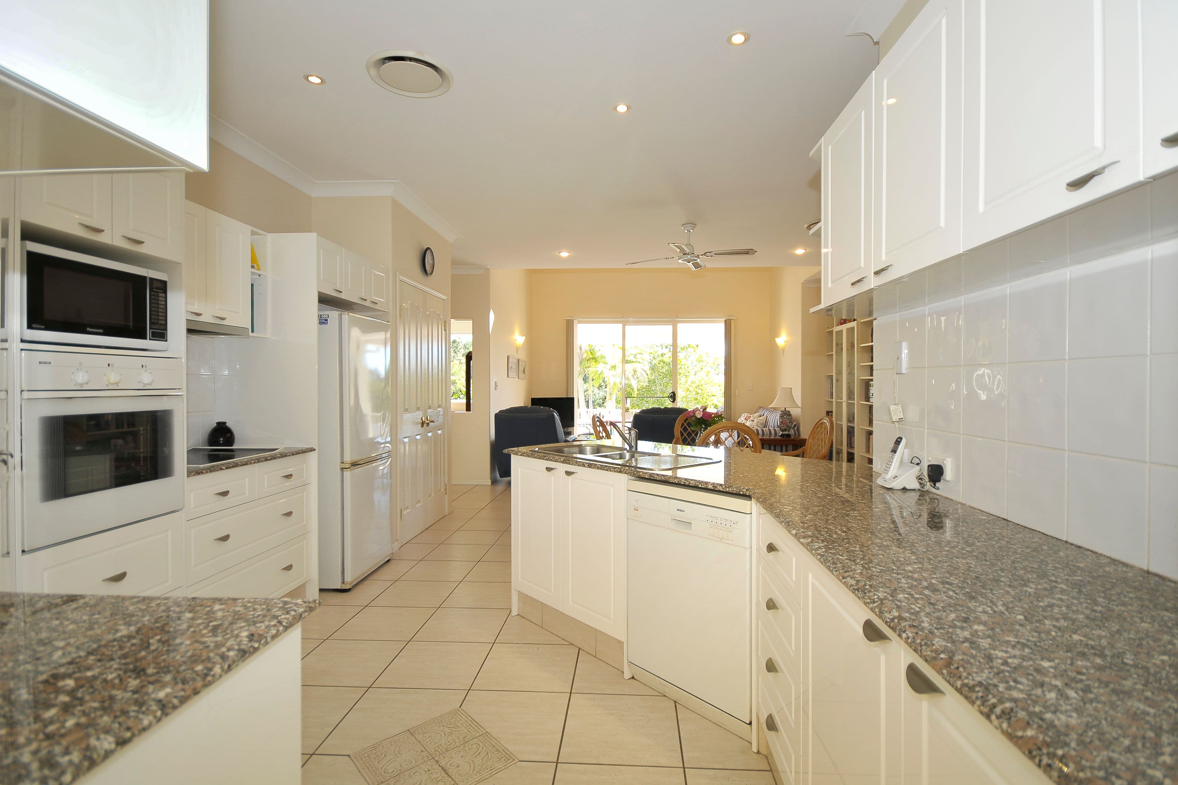 20 Pine Valley Drive, Robina QLD 4226, Robina - Thumbnail 7