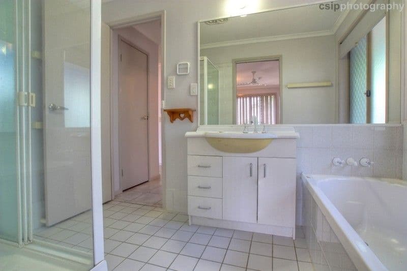 19 Highmead Drive, BRASSALL QLD 4305, Brassall - Thumbnail 8