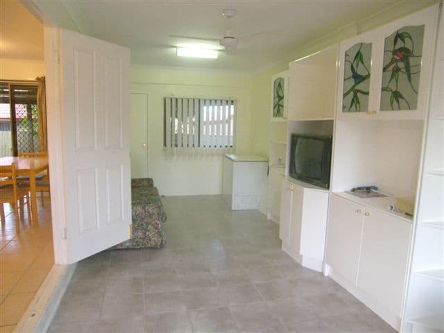1 Roy Lane, CAMIRA QLD 4300, Camira - Thumbnail 8