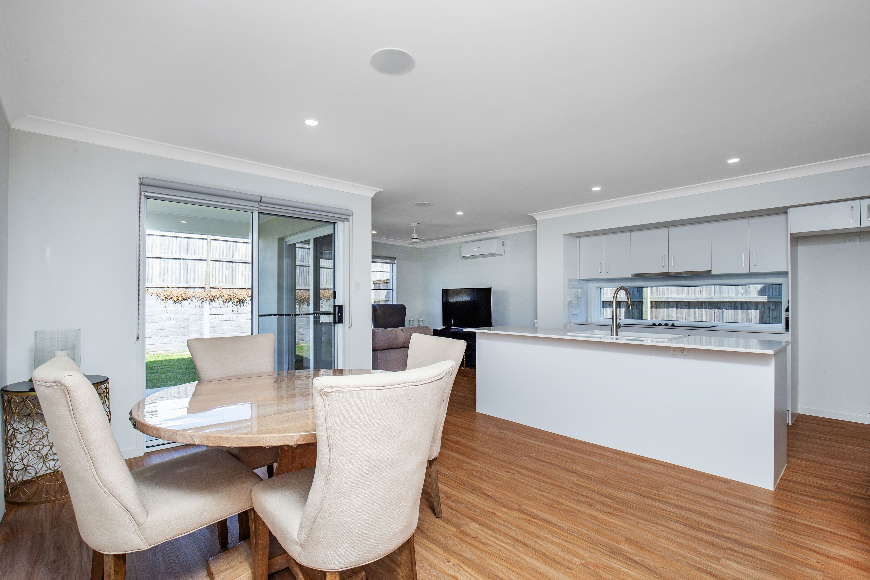 42 Greenview Circuit, Arundel QLD 4214, Arundel - Thumbnail 2