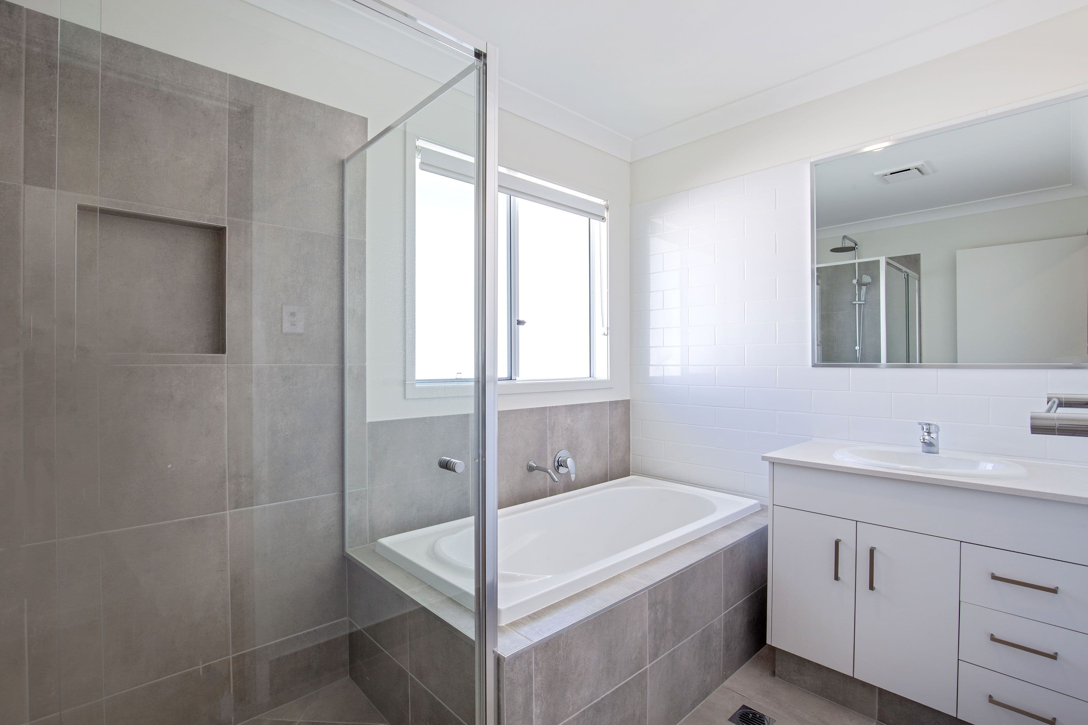 42 Greenview Circuit, Arundel QLD 4214, Arundel - Thumbnail 6