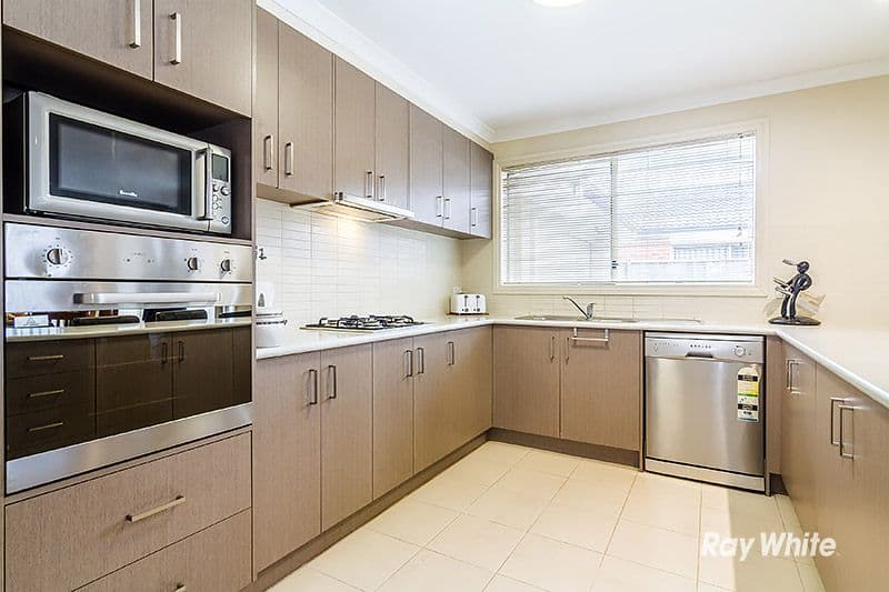 5 Donohue Street, Cranbourne East VIC 3977, Cranbourne East - Thumbnail 5