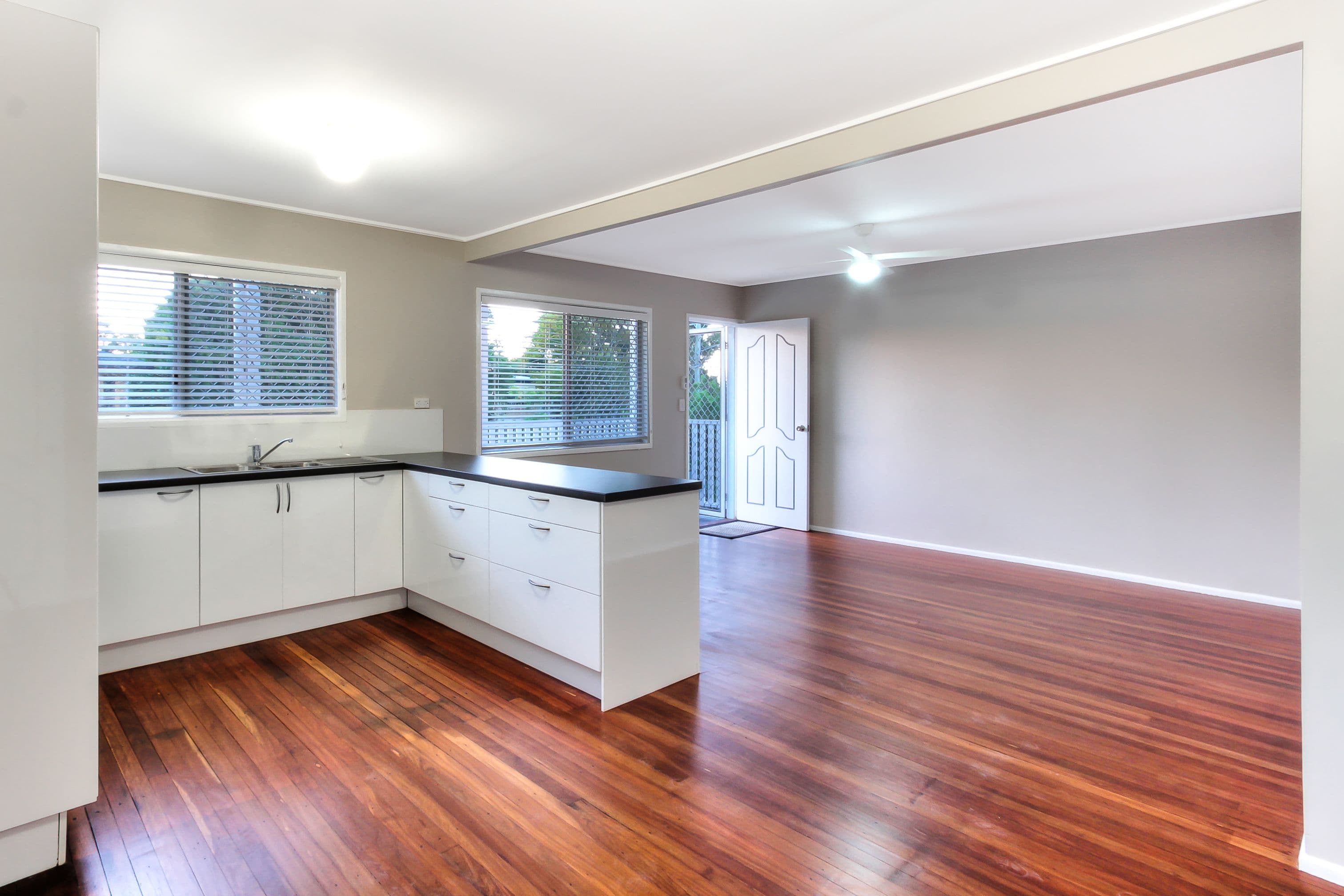9 Windsor Street, Slacks Creek QLD 4127, Slacks Creek - Thumbnail 2