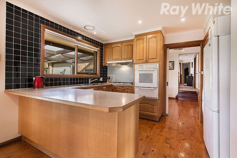 12 Wilhelma Avenue, Bayswater VIC 3153, Bayswater - Thumbnail 3
