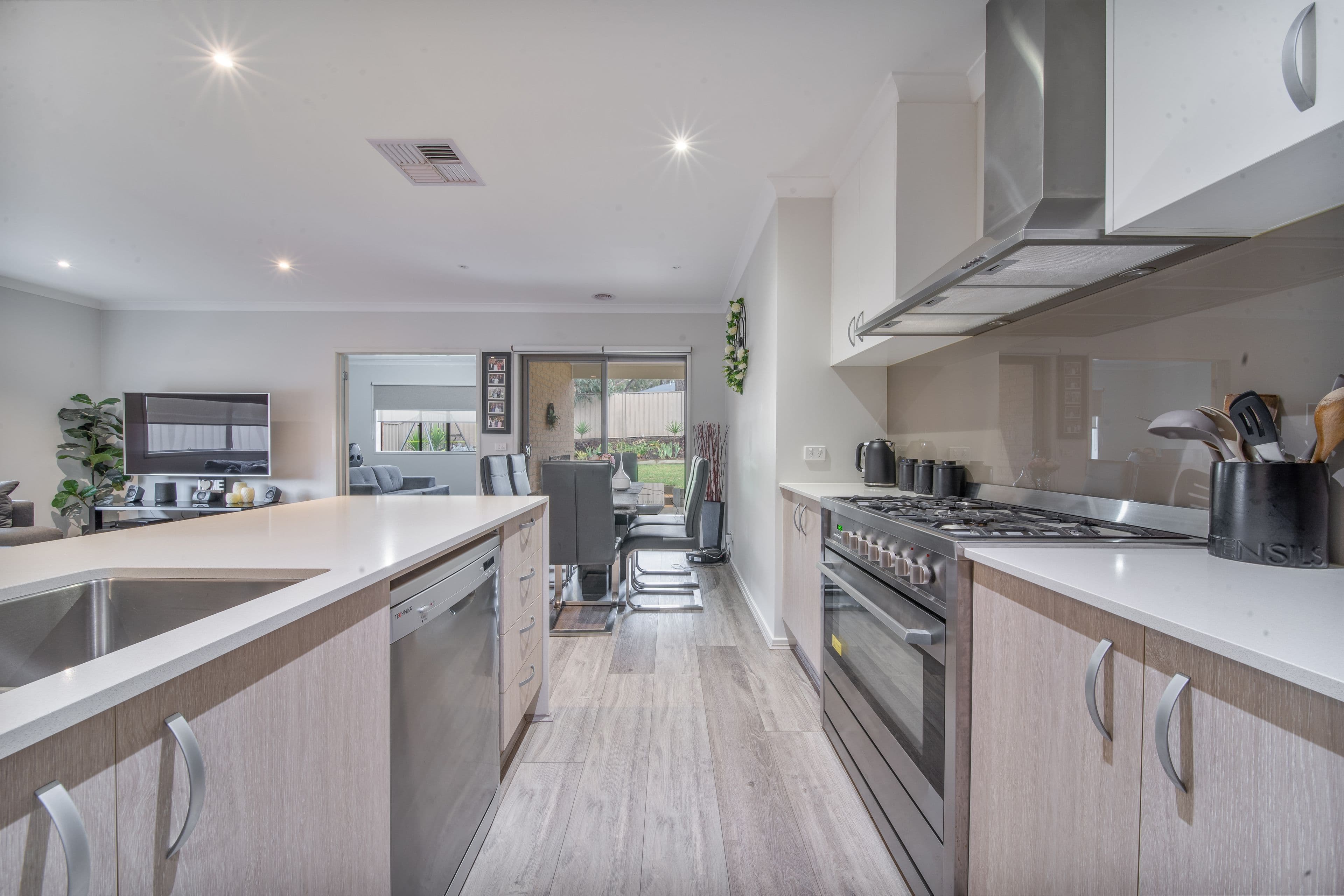 11 Quartz Place, Golden Square VIC 3555, Golden Square - Thumbnail 3