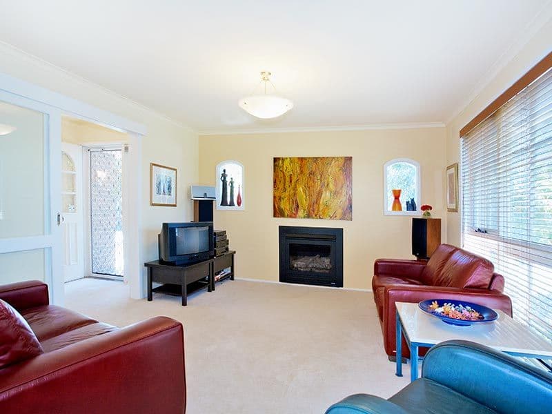 8 Gallus Close, VERMONT VIC 3133, Vermont - Thumbnail 2