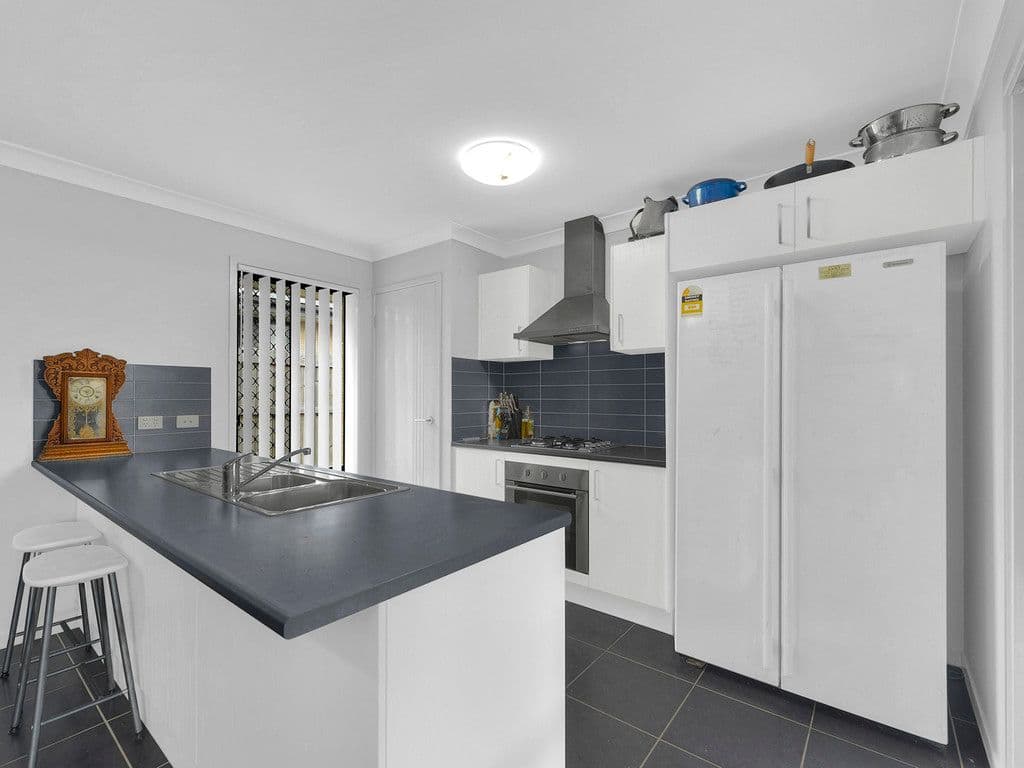 33 Elizabeth Road, Griffin QLD 4503, Griffin - Thumbnail 2