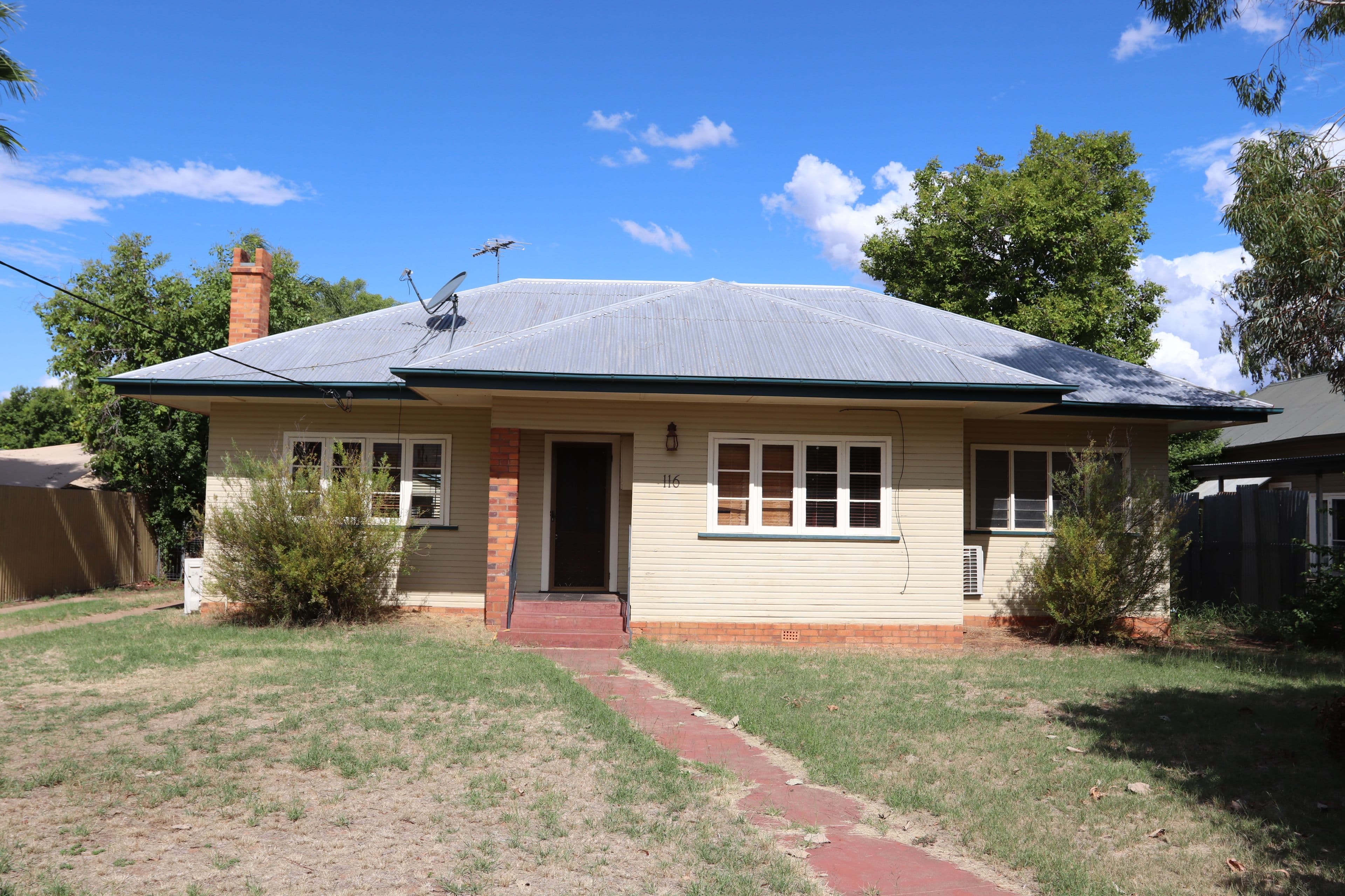 116 Galatea Street, Charleville QLD 4470, Charleville - Image 1
