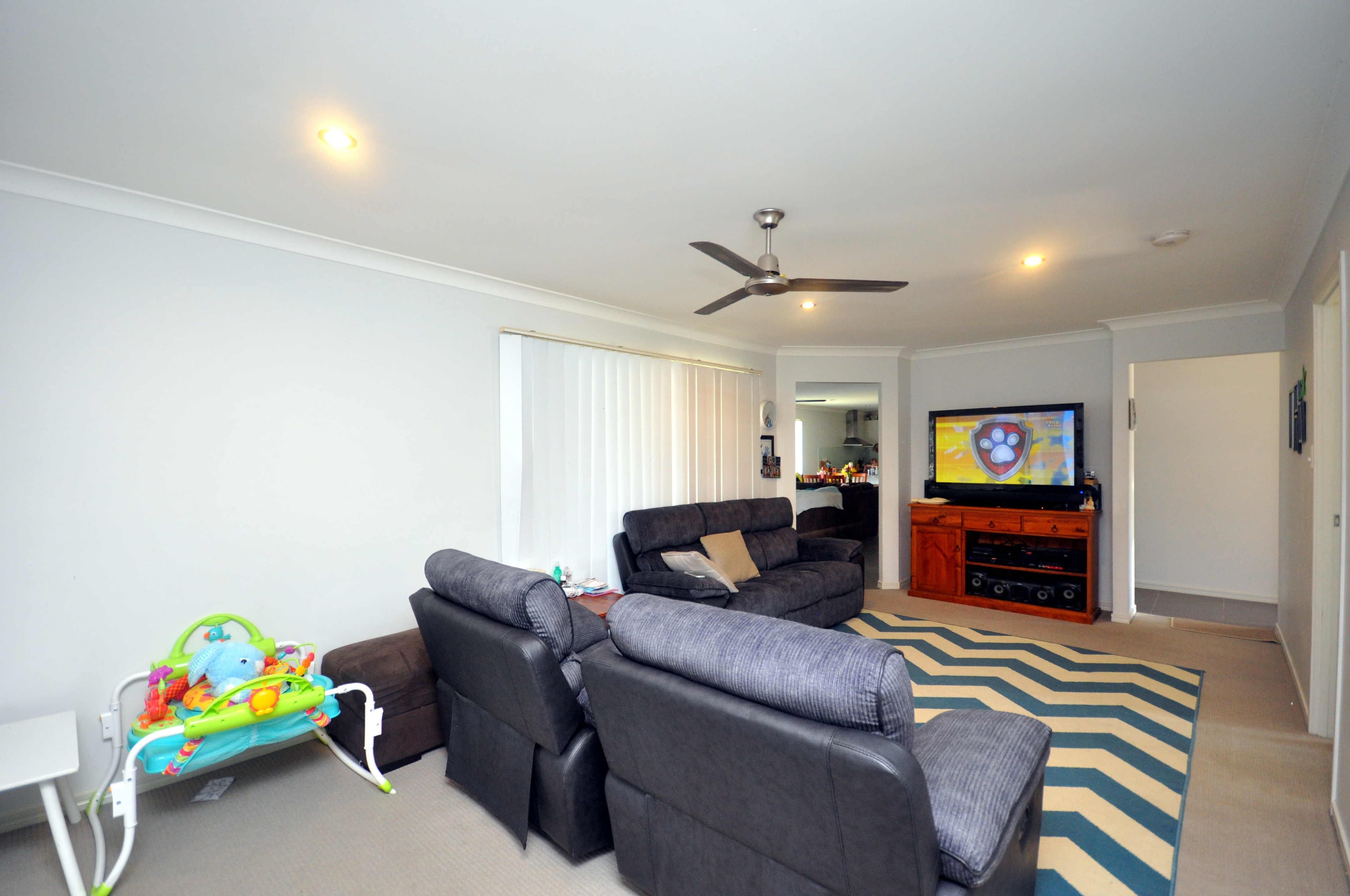 4 Candlewood Court, Upper Caboolture QLD 4510, Upper Caboolture - Thumbnail 4
