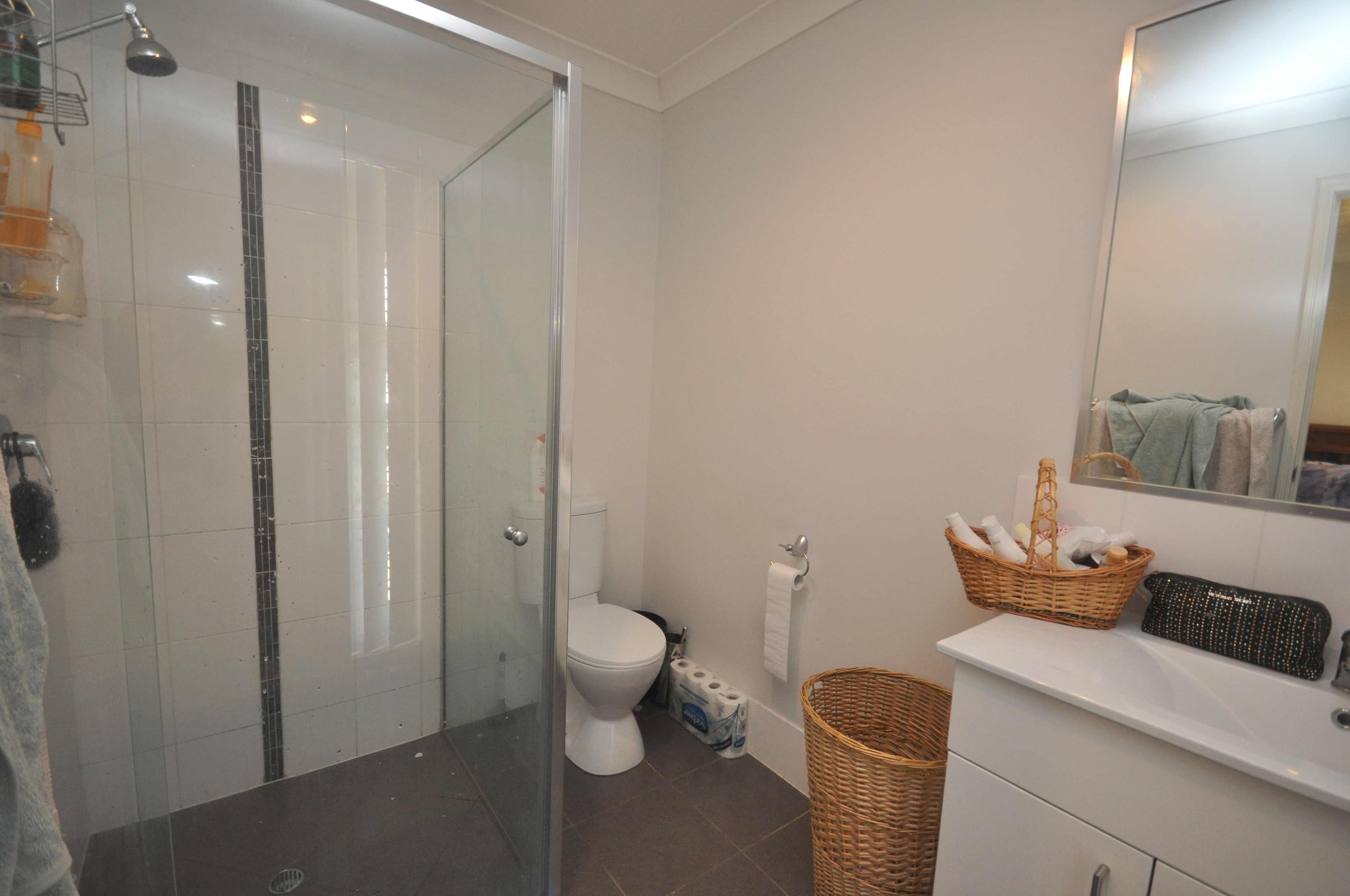 4 Candlewood Court, Upper Caboolture QLD 4510, Upper Caboolture - Thumbnail 5