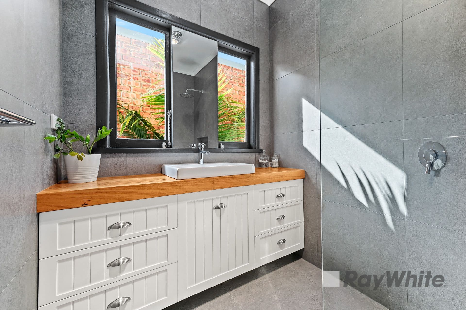 20 Maurice Street, Dandenong VIC 3175, Dandenong - Thumbnail 3