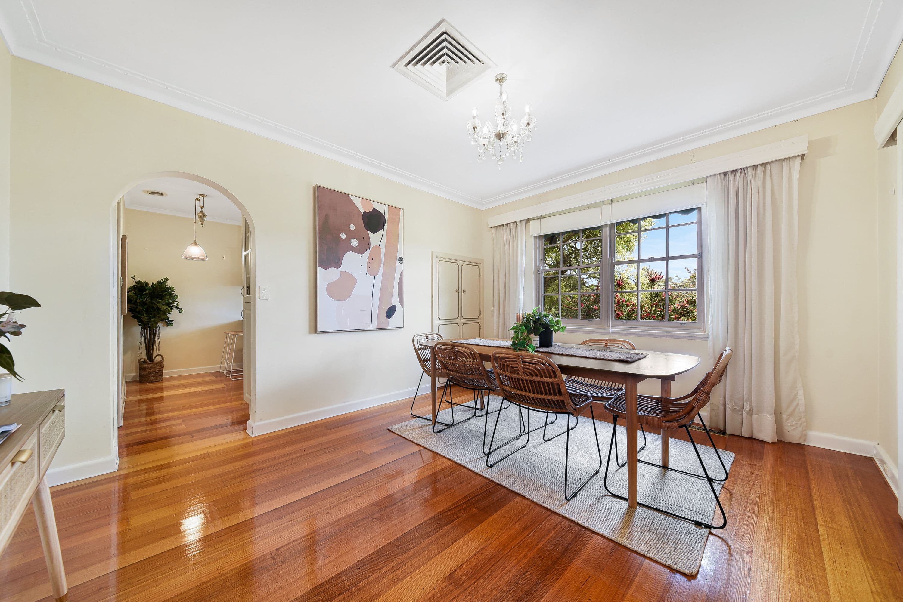 22 Brolga Street, Mount Waverley VIC 3149, Mount Waverley - Thumbnail 2