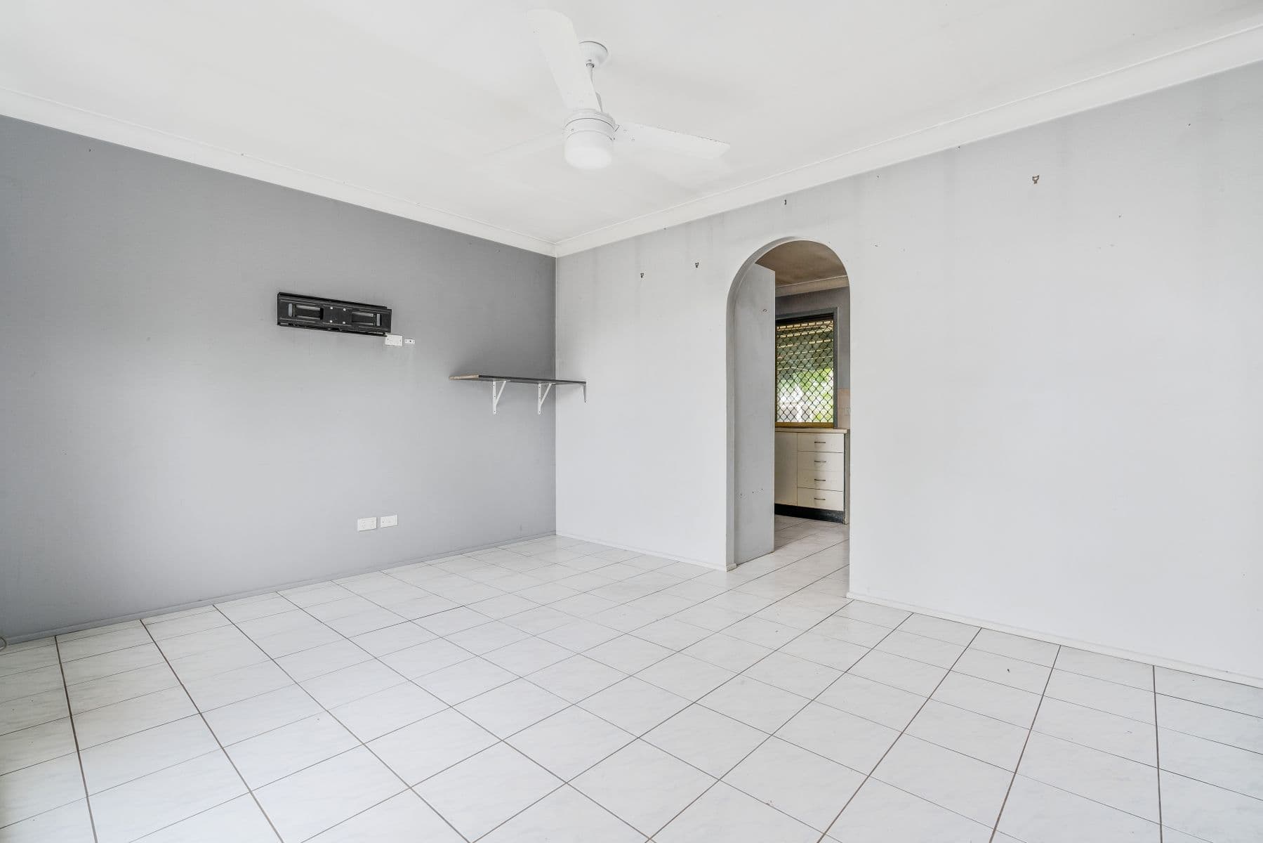 17 Hilldale Crescent, Morayfield QLD 4506, Morayfield - Thumbnail 4