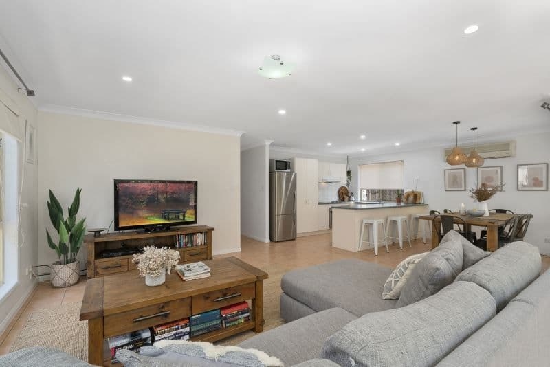 7 Raymont Street, North Lakes QLD 4509, North Lakes - Thumbnail 3