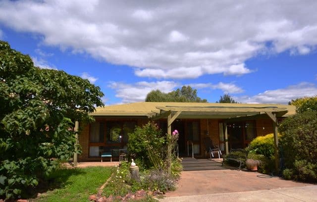8 Jones Street, AVENEL VIC 3664, Avenel - Image 1