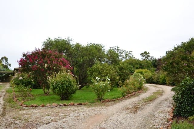 8 Jones Street, AVENEL VIC 3664, Avenel - Thumbnail 2