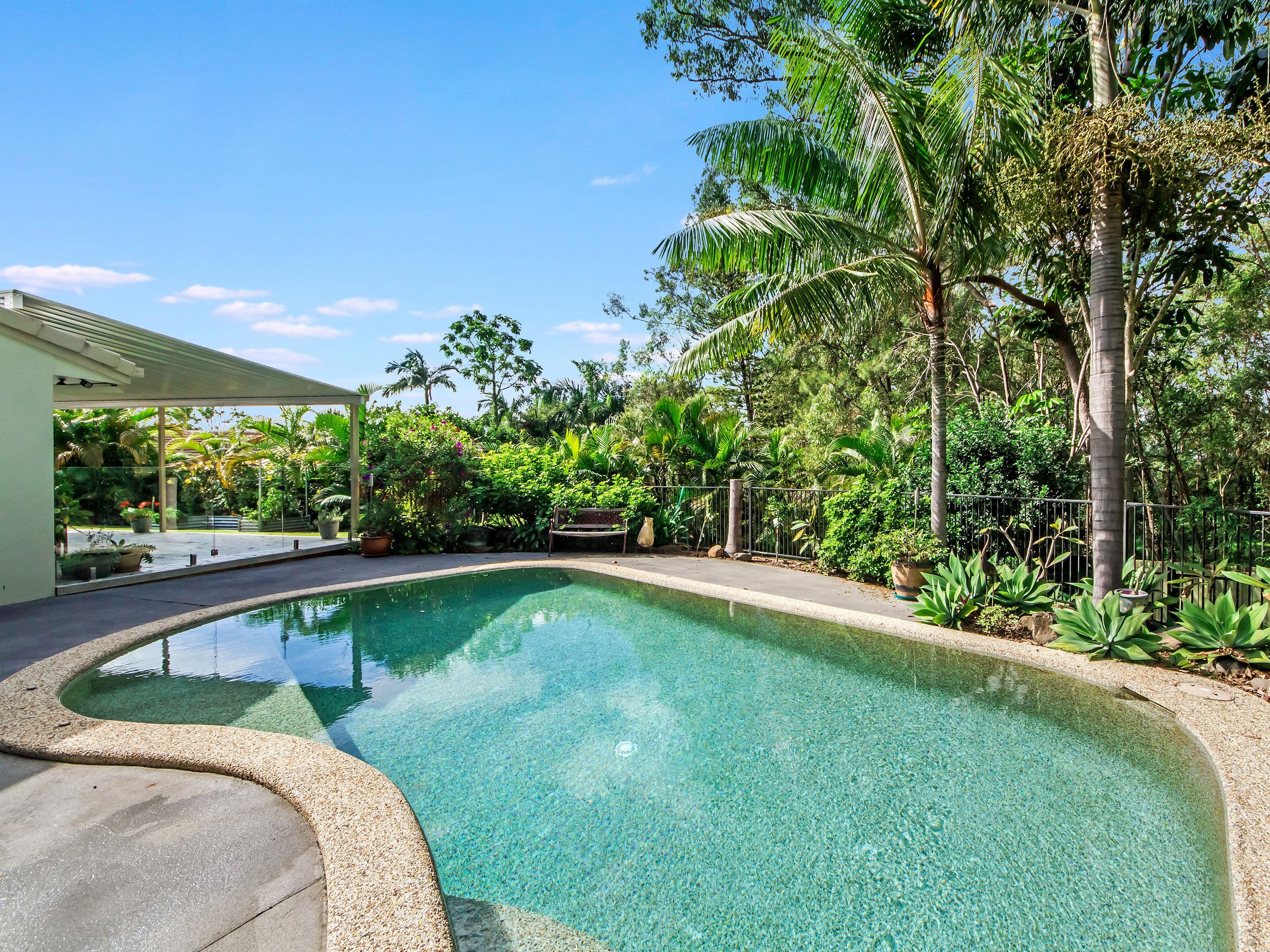 11 Dromana Crescent, Helensvale QLD 4212, Helensvale - Thumbnail 2