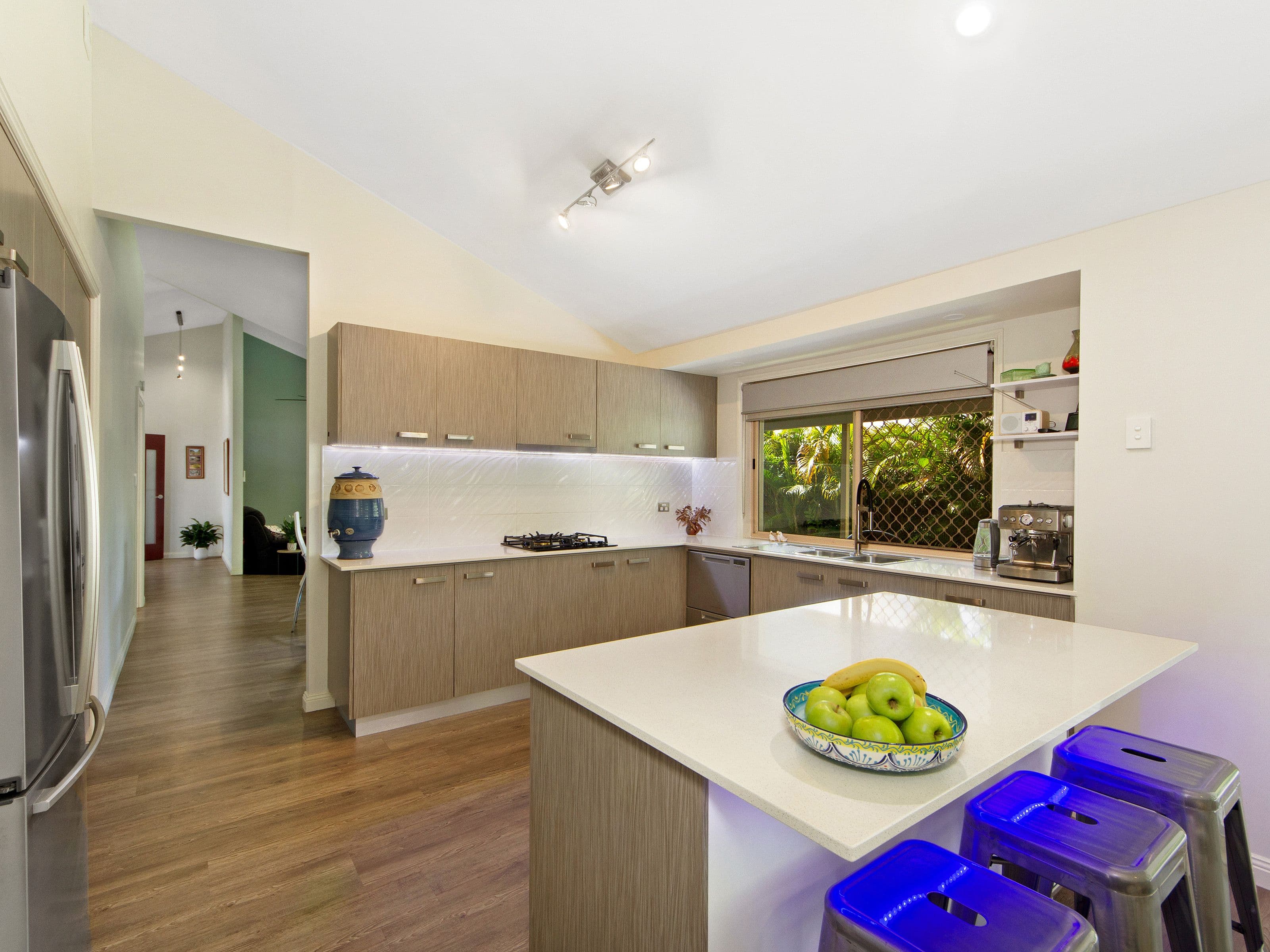 11 Dromana Crescent, Helensvale QLD 4212, Helensvale - Thumbnail 8