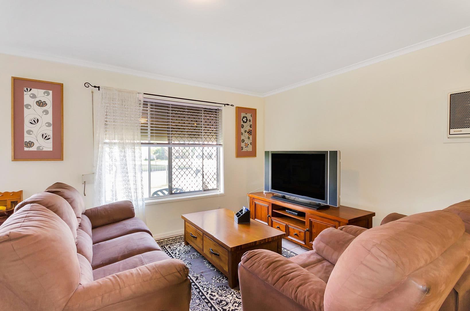 9 Tanya Court, Eagleby QLD 4207, Eagleby - Thumbnail 3